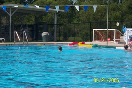 That's Alex swimming the l-o-n-g length of the deep end