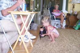 Julia giving Aydee a kiss