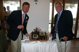 The Notre Dame alums with the grooms cake