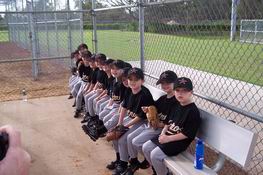 OMG!  The entire team is sitting still!