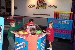 Sebastian, Robertito, Alex and Patch playing Hungry Hippo!