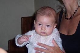 Ya gotta love those cheeks!